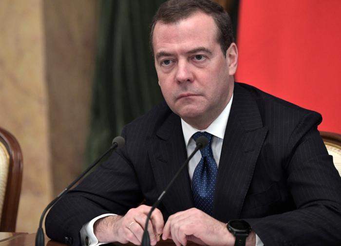 Dmitri Medwedew: Russland hat keine andere Wahl als Zelensky zu vernichten